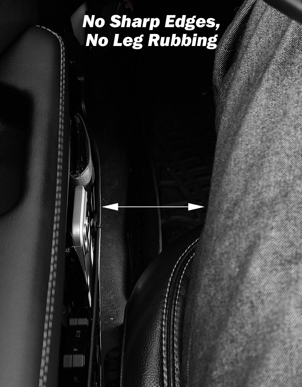 Slim Jeep door storage pocket with front seat leg clearance
